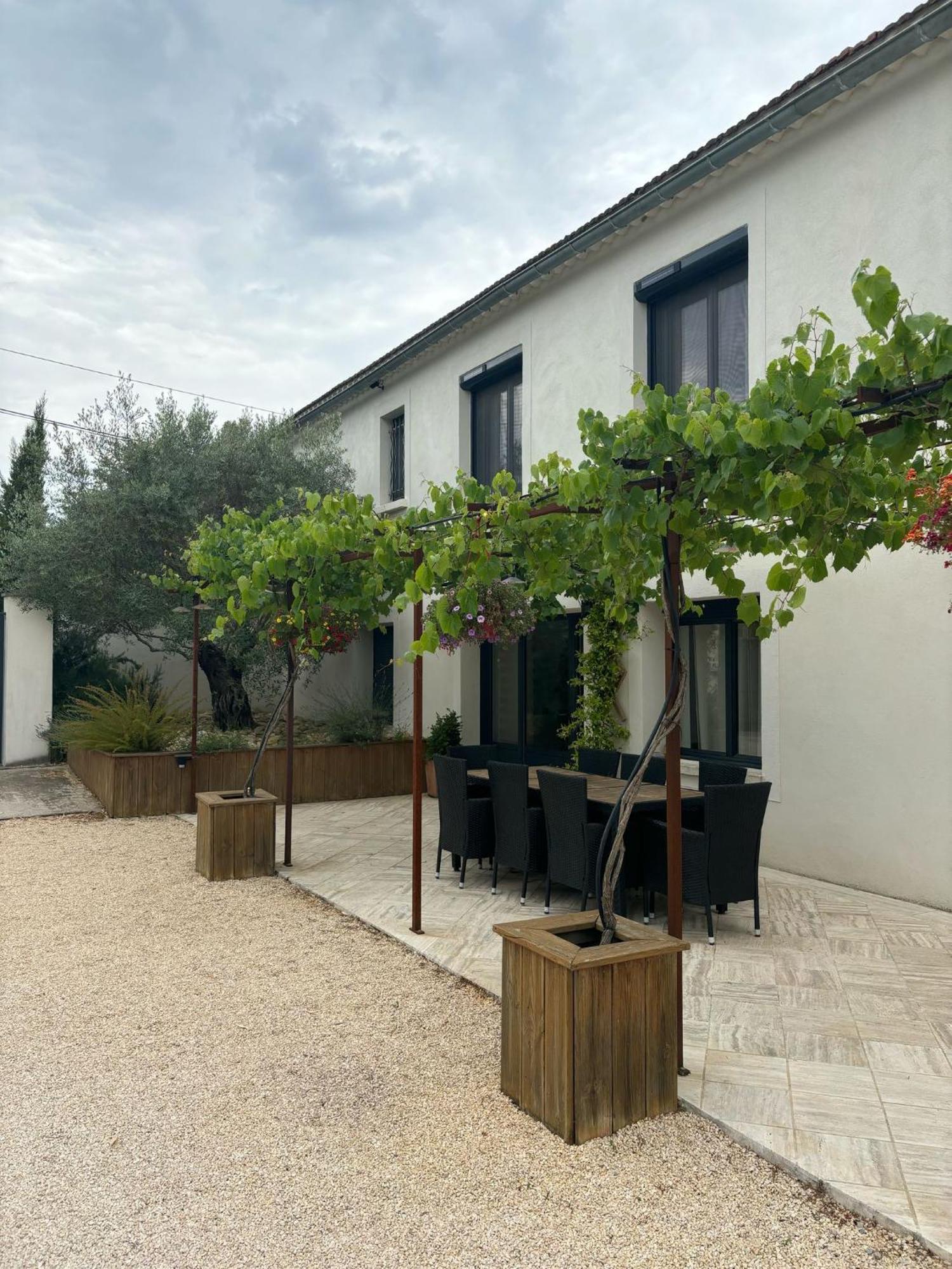 Le Mas Des Mirabelles Cabannes Luaran gambar